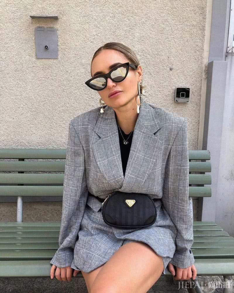 博主们都爱穿巴洛克风，美得毫不费力