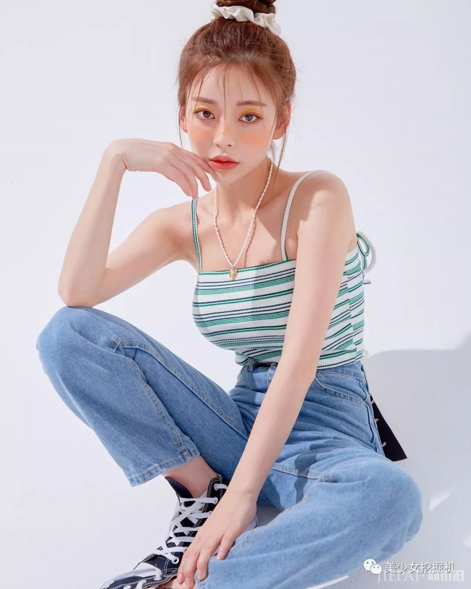 韩国林小宅,还撞脸天使宝贝的网红超甜少女,却顶着一张硅胶假脸