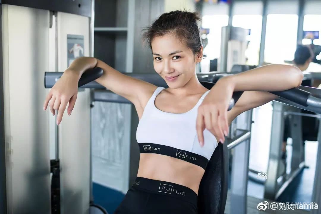 少女感正当红?不,40岁的她们要的是御姐范