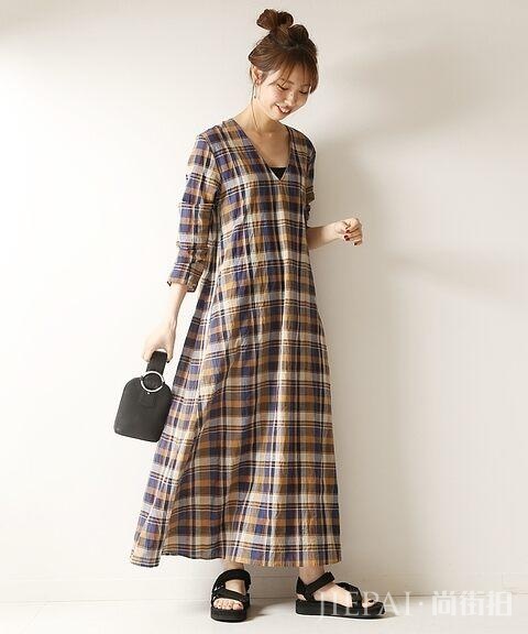 夏季修身感连衣裙跟时尚潮人这样选,轻松显瘦