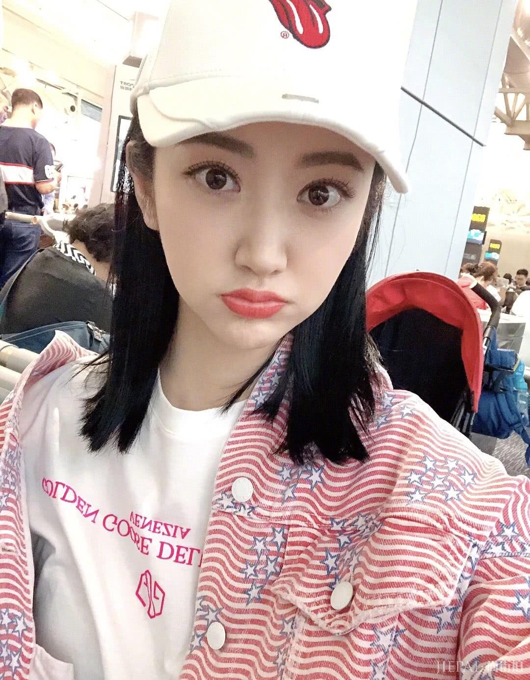 景甜与张继科分手,恋情丝毫没有影响仪态,颜值依旧身材更佳