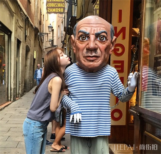 假期出行穿这8套旅行look，让你的造型自带滤镜效果