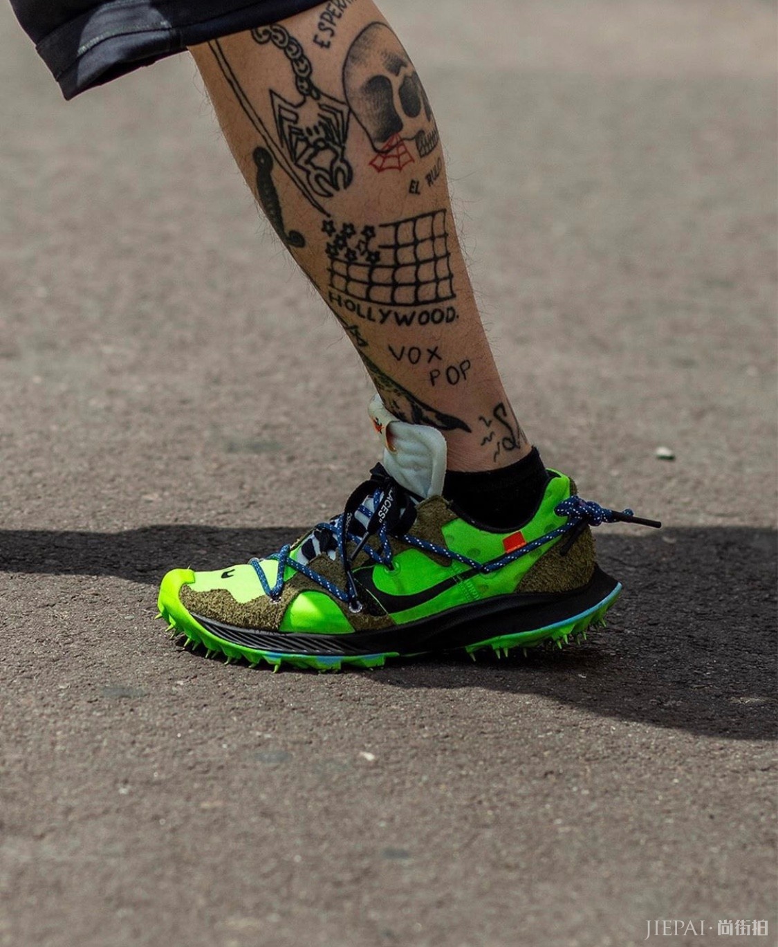 行走的教科书！米兰时装周时尚达人教你玩转街头穿搭！