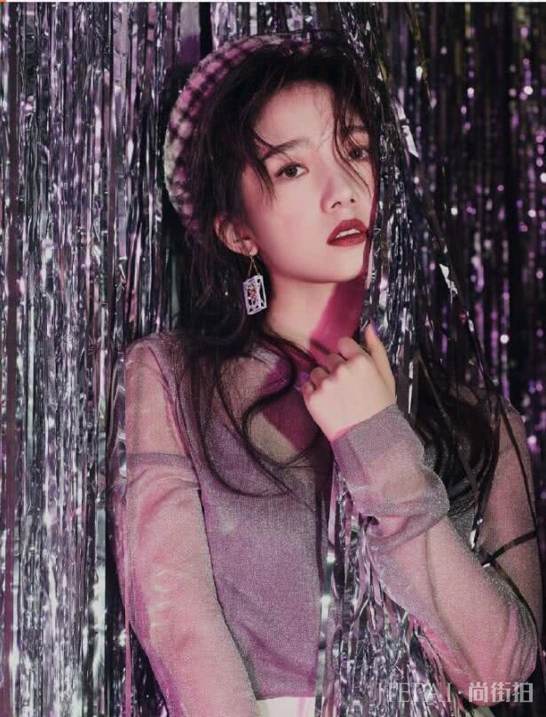 孟美岐最新杂志内页!6套造型每套都惊艳