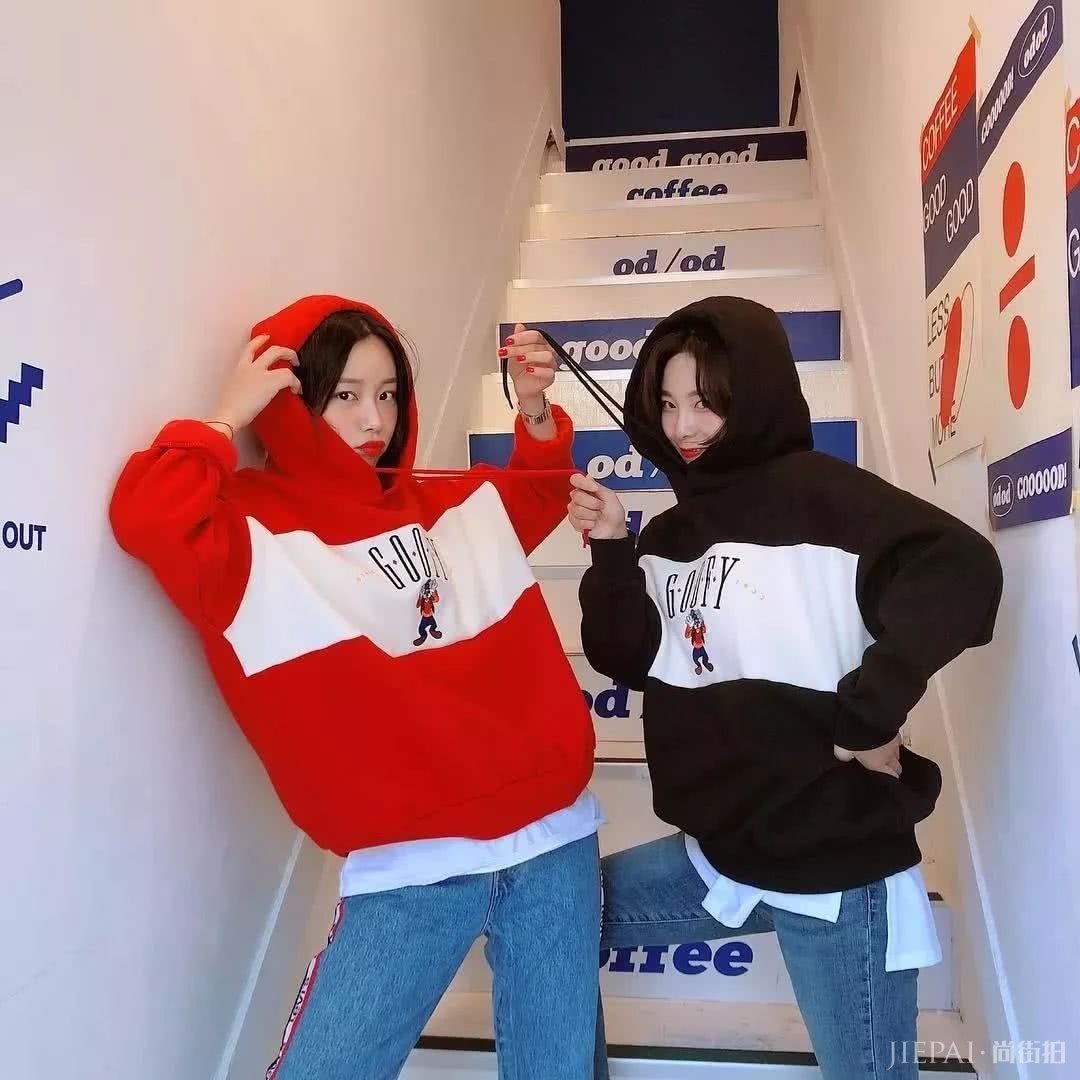 一件T恤就能搭配所有单品！这10种T恤的穿法怎么搭都好看