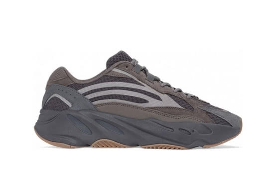 8双椰子“老爹鞋”让你选！抛开价格，700系列你最中意哪一款