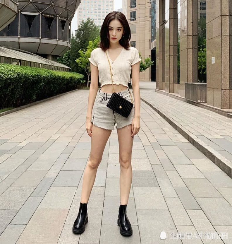 古力娜扎私服照被疯传，谁注意到她腿长？这腿我P都不敢这样P