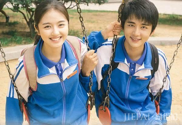 锥子脸已经开始不流行了?现在的95后小花大多都是小肉脸