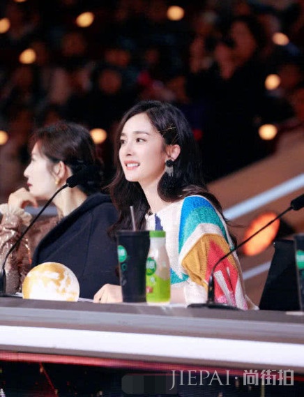 被曝拍新戏《暴风眼》三个月请假42天？杨幂方回应了