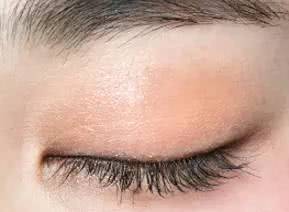 夏天这么热化什么妆好看呢？来个清新甜美妆如何