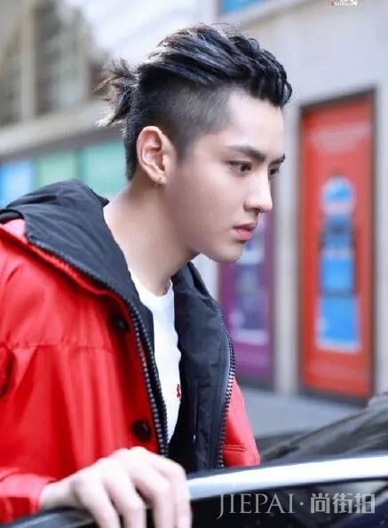 夏天该弄一个什么样的发型才能又美又凉快？