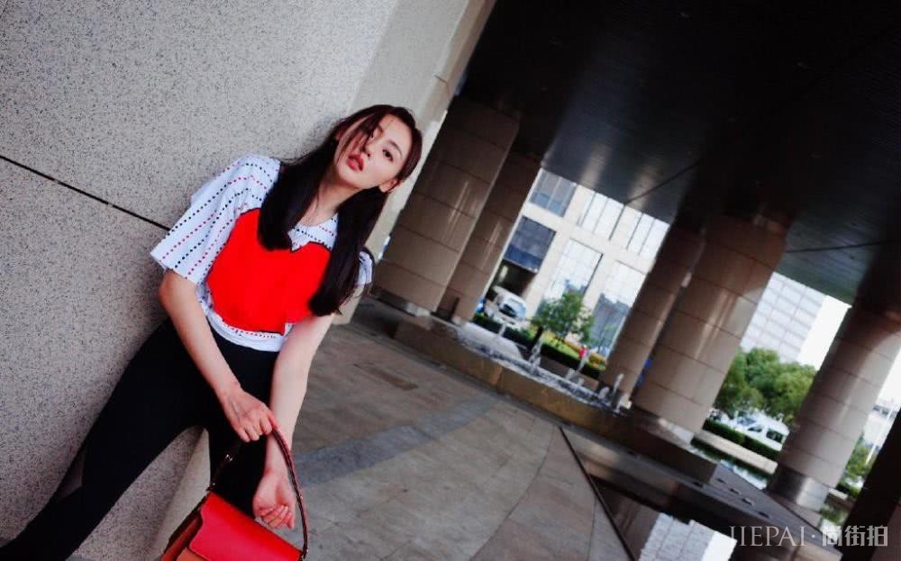 张天爱私服满屏少女感,哪像29岁的人