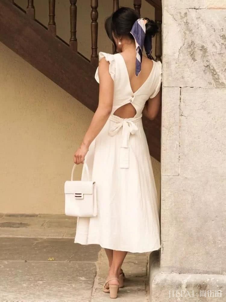 迷恋这个夏日,因为有冰淇淋和迷人的裙摆