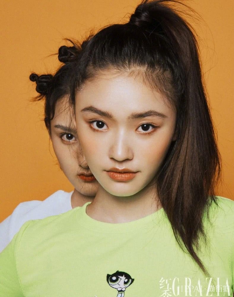 三小花携手拍大片，宋祖儿怪物头娜比双马尾，林允初恋脸高级出众