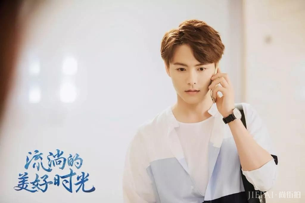 郑爽新剧收视率再创新低,她发文怒怼:我的人生不是只有电视剧