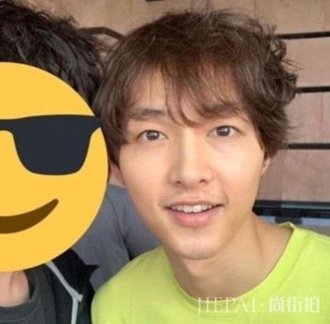 宋仲基因舆论压力太大提前公布离婚?他还因此事患上脱发