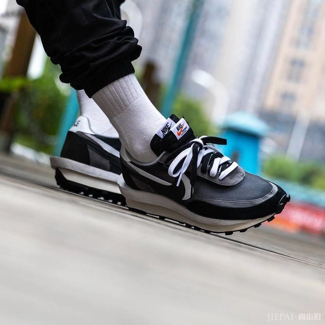 Sacai x Nike LDV Waffle 最新上脚图来了！这个眼瘾必须得过！