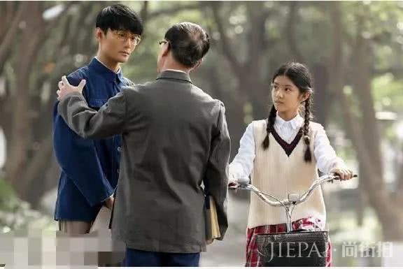 被称为“小章子怡”的她因合作王凯爆红，小小年纪就已是老戏骨