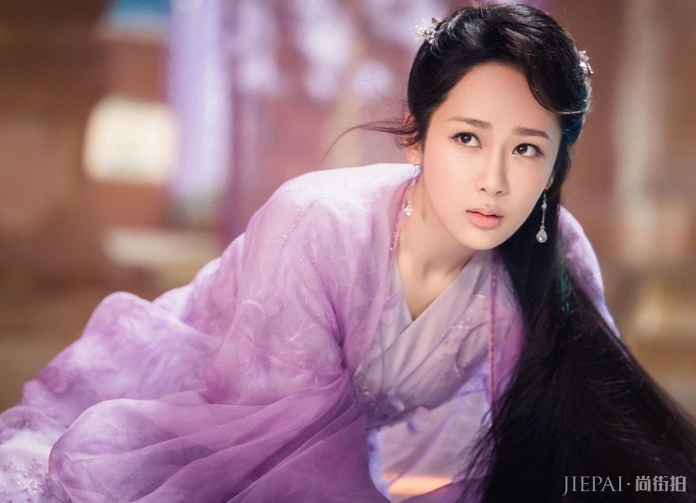 80后演员忙着蹭红毯,90后忙着拼演技,00后已经强势崛起