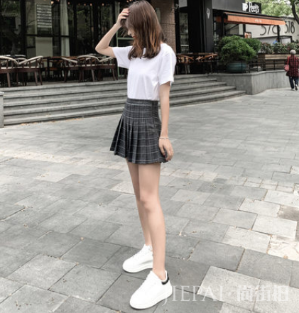 若你“小肚子”很显眼，夏天多穿“它们”，甩掉肥胖感