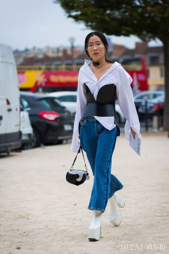 欧美街拍 阔腿裤穿不好罪魁祸首可能因为这五双鞋