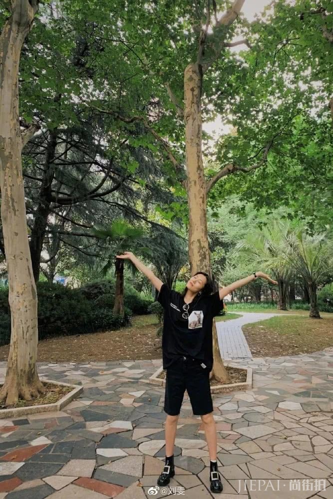 短袖短袖，重点不在短而在“袖”