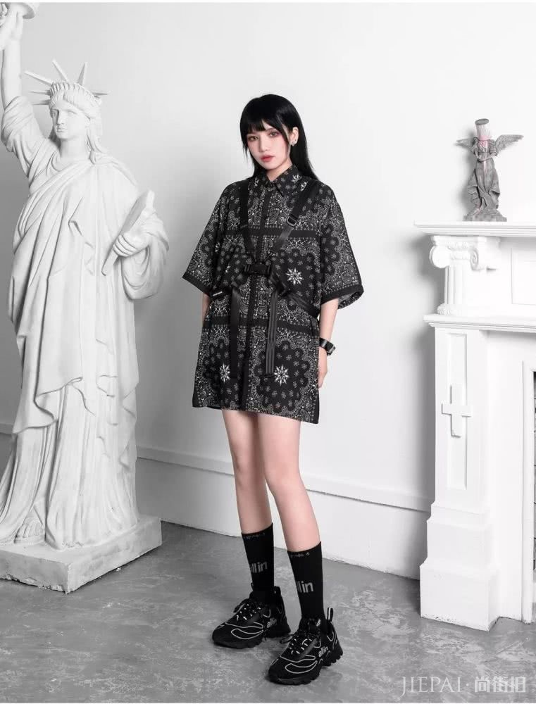 小个子女生学习这样穿，显高又时髦