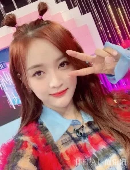 夏天该弄一个什么样的发型才能又美又凉快？