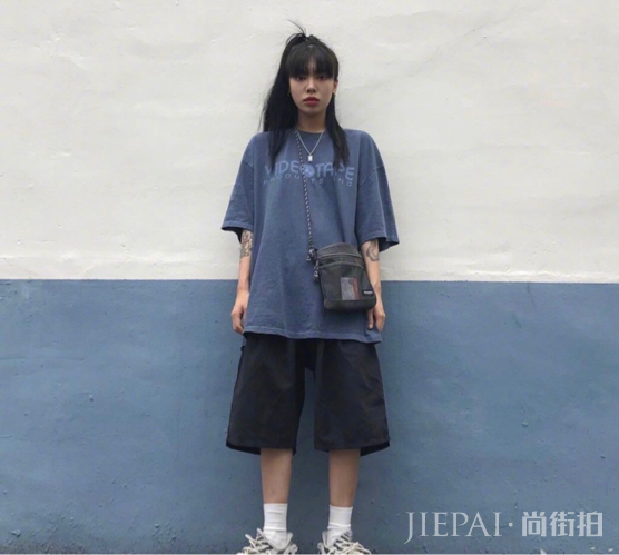 夏季穿搭教科书，当选chic风，美得同时又显瘦