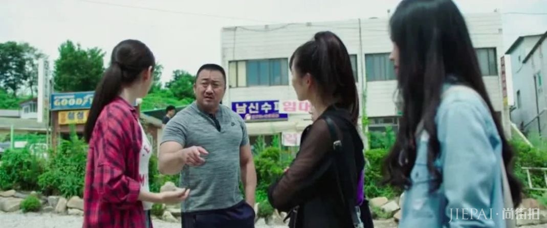 现在韩国热门的男演员,是这位萌硬汉