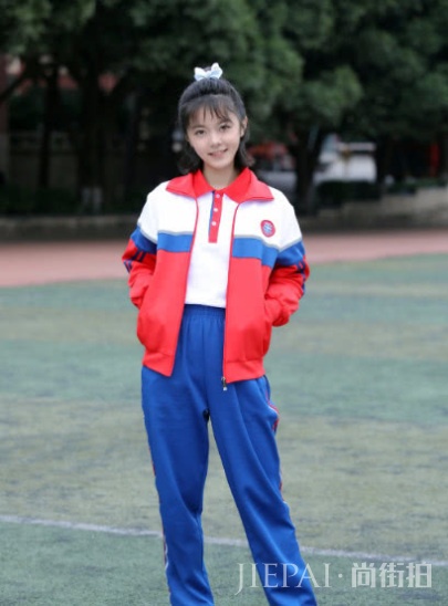 一改往日清纯，化身成熟“御姐”，粉丝：角色变化拿捏得不错！