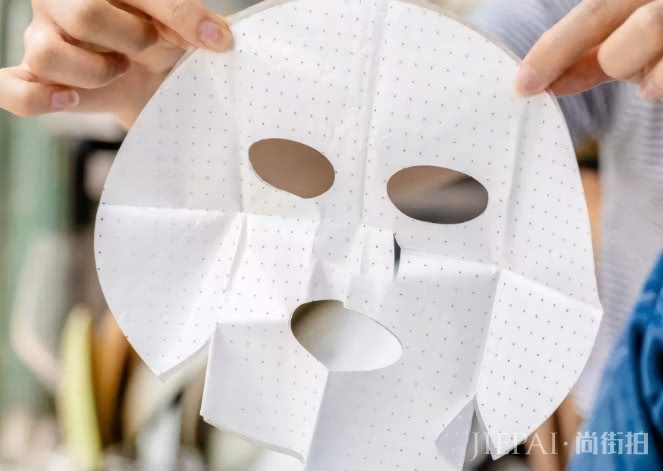 别小看紫外线，它对皮肤伤害很大，晒伤后及时采取这些措施补救