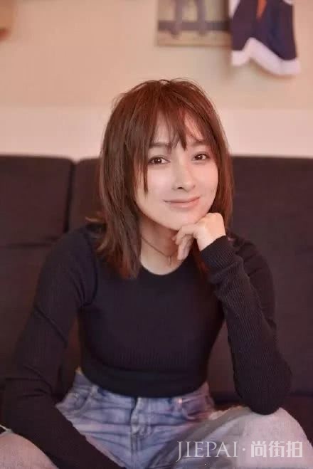 还学不会用刘海修饰脸型?带你解锁正确打开方式,剪出巴掌脸