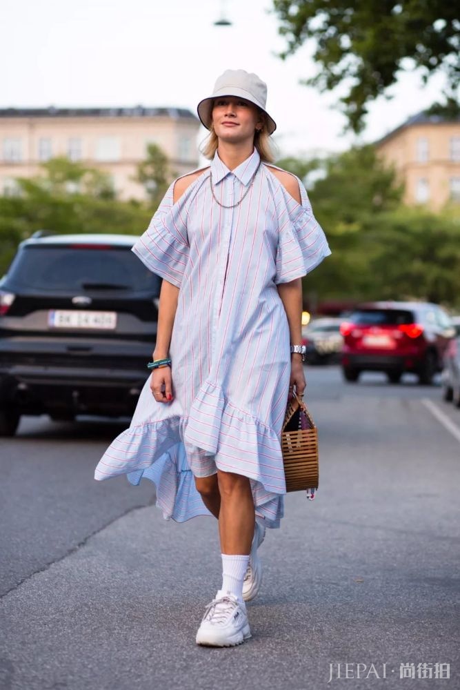 七月还没减肥成功?就让这条裙子帮你瘦着整个夏季吧