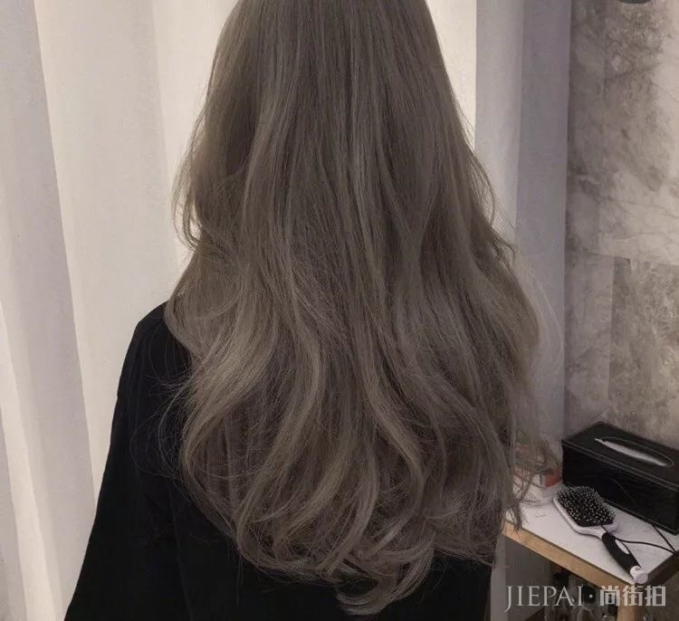 想换发色吗？这几种最流行的颜色可以参考