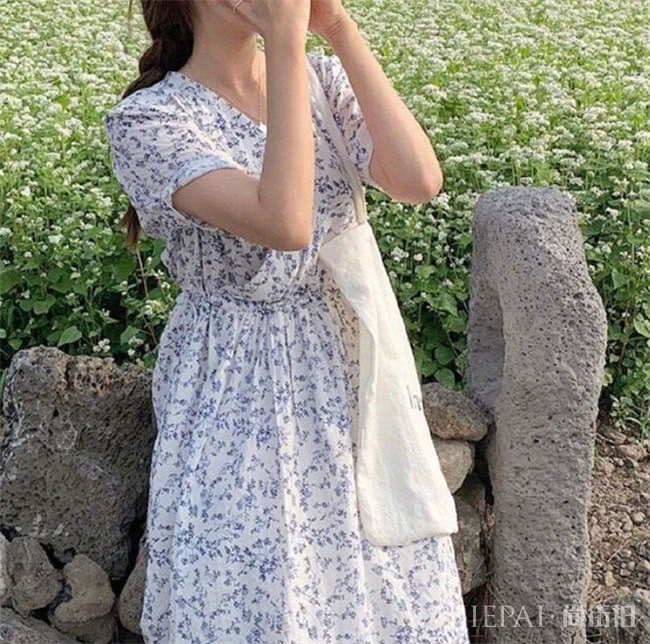 夏天出门来一件好看又清凉的连衣裙,让他爱上你