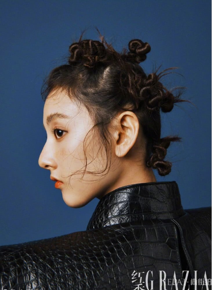 三小花携手拍大片，宋祖儿怪物头娜比双马尾，林允初恋脸高级出众