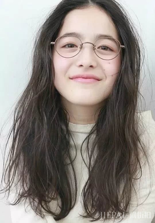 想换发色吗？这几种最流行的颜色可以参考