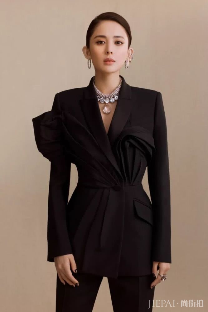 流量明星人手一个大牌代言 究竟谁的最有含金量？