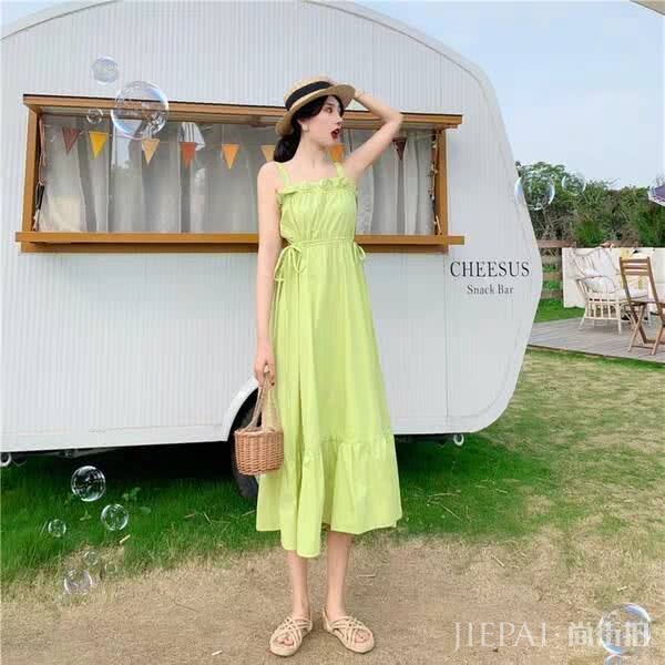 穿上这四种颜色,足以抵抗夏季的闷热,清爽又有高级感