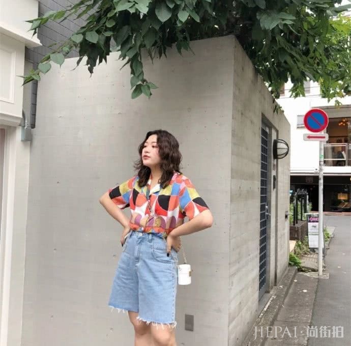 铅笔牛仔裤胖妹子可以穿,但另“3款”牛仔裤会更好,显瘦超厉害