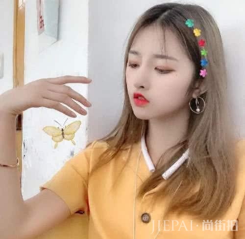 快手网红小仙女撞脸吴宣仪，离开滤镜后，网友：网红和明星的差距