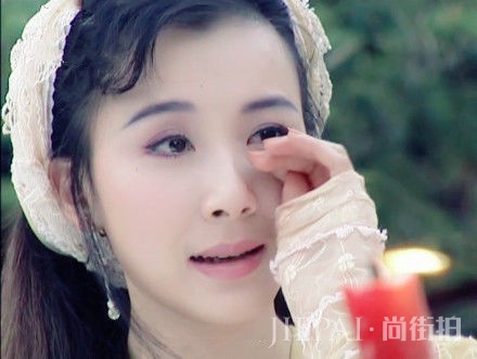 长相很美，哭戏却很不自然的7位女星，张钧甯靠吼，特别是热巴