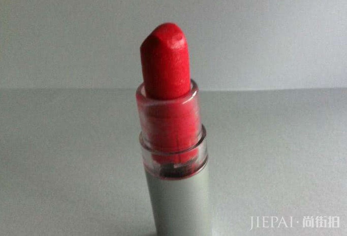 口红过期就别用了?使用过期化妆品的这些坏处你应该要明白