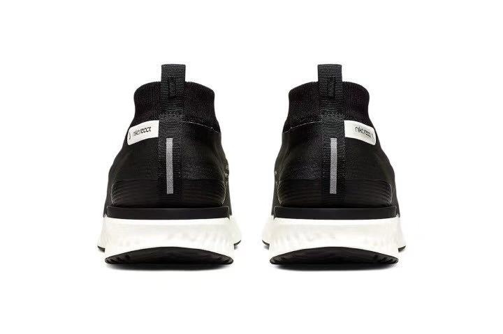 现已发售！Nike 全新机能袜套鞋 React City