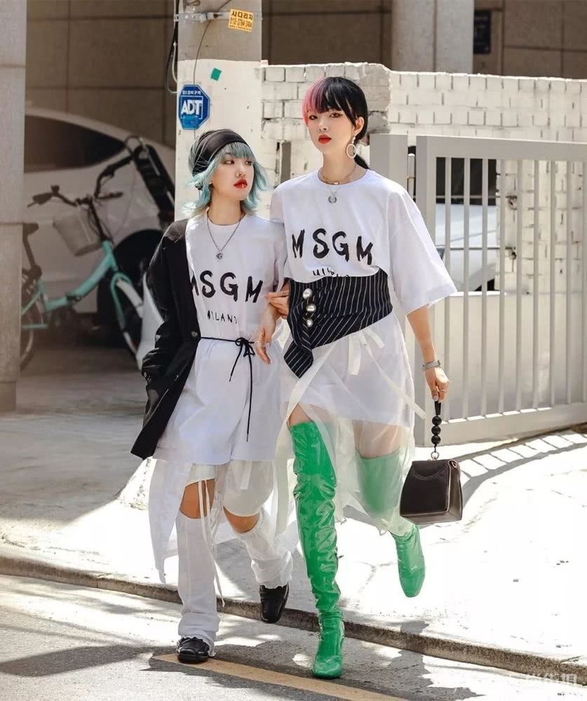 2019夏天流行裙子叠穿大法，时髦又显瘦