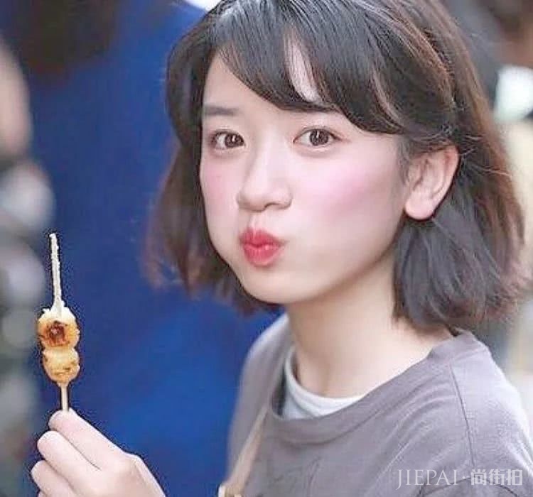 短发卷一点更好看,最显脸小的“短卷发”看这里