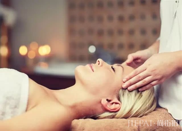 5种按摩方式让女人轻松赶走眼部皱纹,永远十八岁