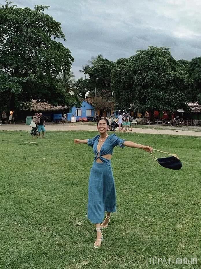 迷恋这个夏日,因为有冰淇淋和迷人的裙摆