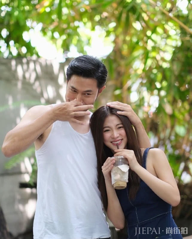 《初恋这件小事》女主角小水，泰星吕爱惠时尚造型颜值在线